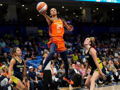 Sun return to WNBA semis for rematch with Sky