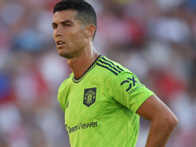 Cristiano Ronaldo: Manchester United forward's agent Jorge Mendes approaches Napoli over potential move