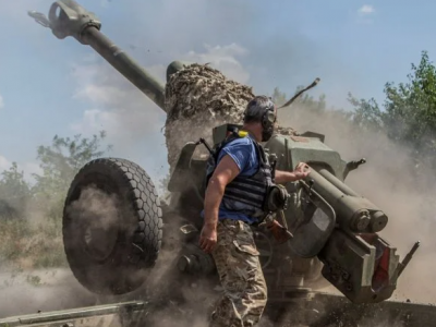 Ukrainian army launches offensives 'on many axes in the south of Ukraine'