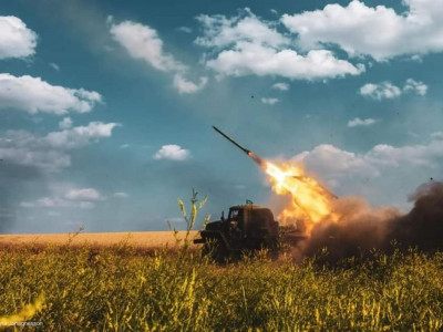 Ukrainian forces broke through the first line of defense in Kherson Oblast
