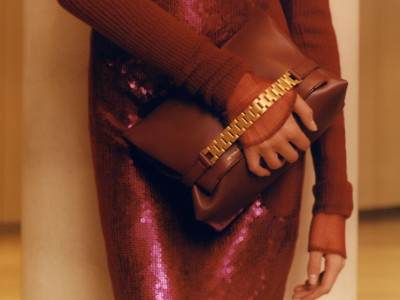 Victoria Beckham Is Designing Handbags Again