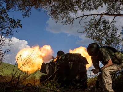  Both Sides in Ukraine War Face Ammunition Squeeze 