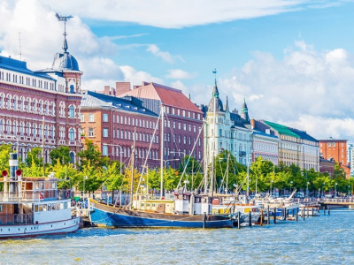 TOP 10 happiest cities for travel