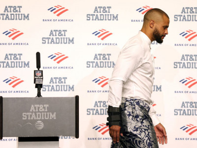 Should the Cowboys trade for Jimmy Garoppolo now Dak Prescott is injured?