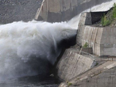 Kryvyi Rih restores infrastructure after Russian missiles hit a dam