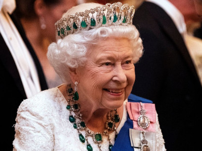 How the Royal Family Will Divide Queen Elizabeth's Extensive Jewelry Collection