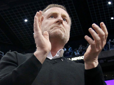 Robert Sarver: Phoenix Suns owner wants to sell franchise after ban for racist and sexist conduct 