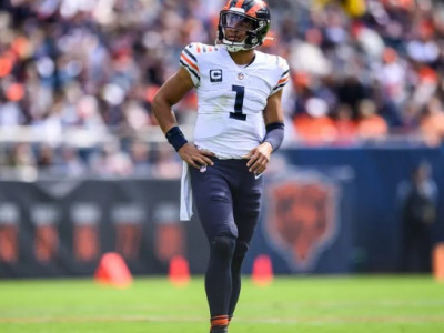 Trust issues are holding Justin Fields and the Bears' passing game back