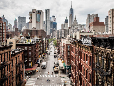 Home values in U.S. decline for second month as competition eases
