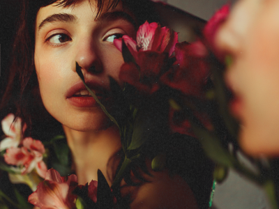 Are We Actually Attracted to People Who Remind Us of Our Parents? Experts Say, Uh,