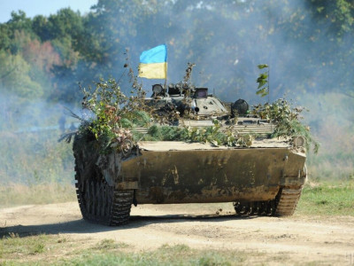 Road To Kherson's Open: Ukrainian Troops Dislodge Occupants From Snehirivka
