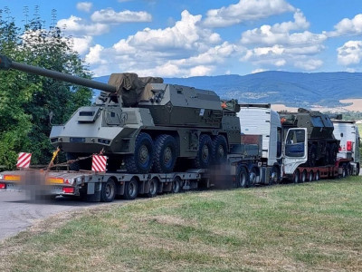 Germany plans to supply Ukraine with extra self-propelled guns Zuzana
