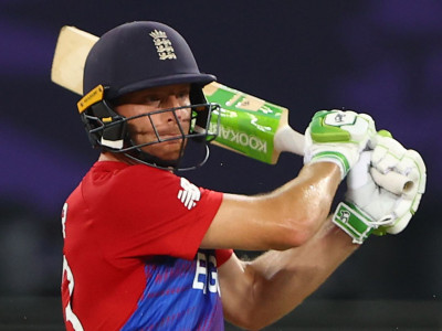 Buttler, Woakes fire for England before third T20 washed out