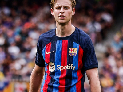 Frenkie de Jong breaks silence on failed £104m Chelsea move as Todd Boehly told transfer