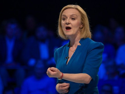 Biden comments on British PM Truss resignation