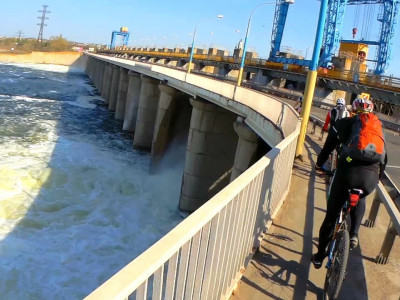 Zelenskyy compares possible dam destruction to use of mass destruction weapons by Russia