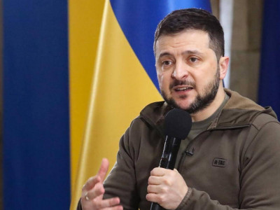 Zelenskyy says Russians mined Nova Kakhovka dam