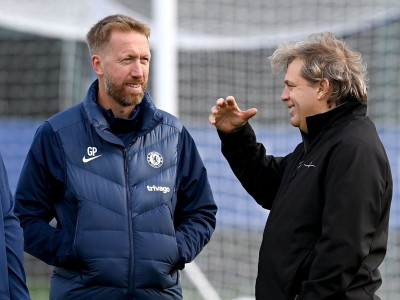 Todd Boehly finds perfect N'Golo Kante successor as Chelsea eye midfield star from rivals