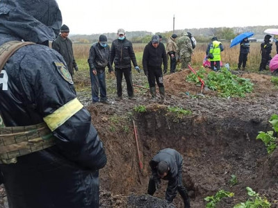 Bodies were thrown into a pit and flattened by tanks: another mass grave found in