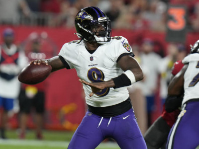 Lamar Jackson, Ravens turn things around in second half in win over Bucs