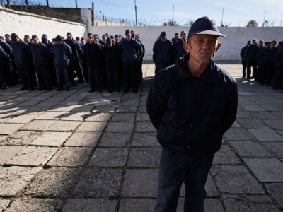 Left behind like meat: how occupiers live in Ukrainian captivity and what they say