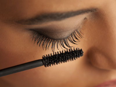 The Best Drugstore Mascaras for Long, Thick, and Clump-Free Lashes