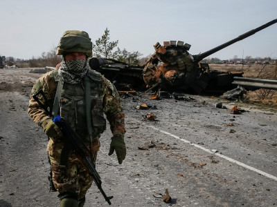 Ukrainian successes on the southern front, new statements about missiles falling in Poland