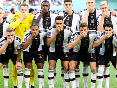 German national team protests Qatar ahead of World Cup opener