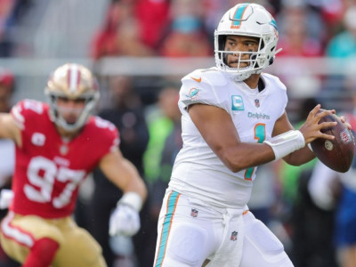 Watson struggles, is booed in return with Browns