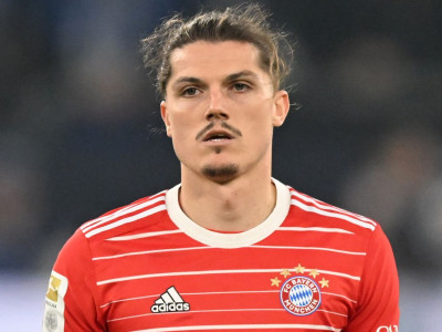 Marcel Sabitzer: Manchester United and Chelsea enquire about signing Bayern Munich midfielder