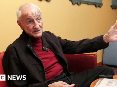 Claude Lorius: Pioneering French climate change scientist dies aged 91