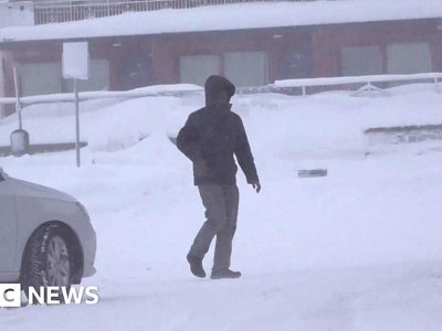Norway avalanches: Tourists among four killed in north of country