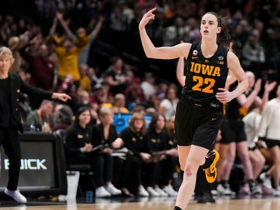 Big numbers and reaction from Iowa's Final Four win over South Carolina
