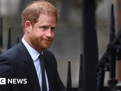 Prince Harry surrounded by 'web of unlawful activity', court hears