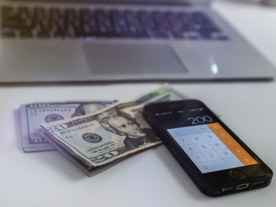 Card dollar sell rate 38.8580 UAH/USD, buy rate 38.3442 UAH/USD on Wednesday