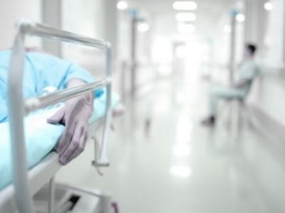 Russian attack threat forces urgent evacuation of two Kyiv hospitals