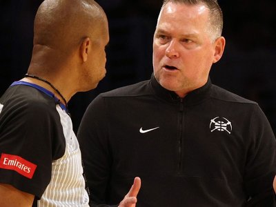 Malone: Late-arriving shoes not why Nuggets lost