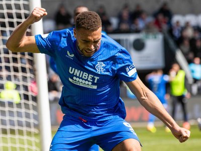 St Mirren 1-2 Rangers: Cyriel Dessers keeps title hopes alive with winner in Paisley