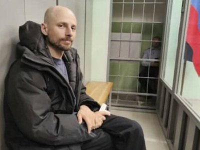 Russia arrests Reuters and AP journalists