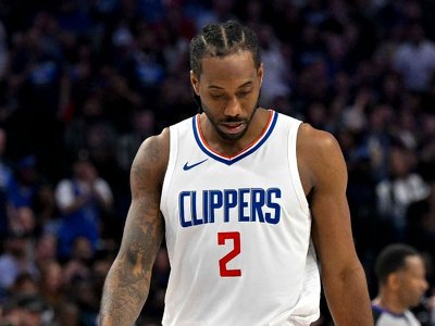Kawhi (knee) out for G4, no timetable for return