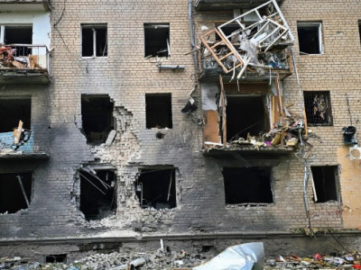 Russian Attacks on Kherson: Casualties and Damage Reported