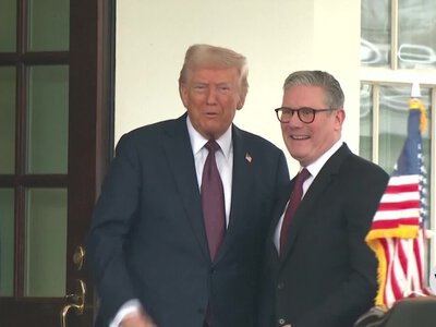  Trump hosts British PM for Ukraine-focused talks 