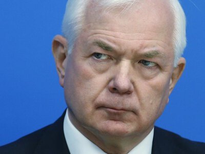 Former head of Ukraine's Foreign Intelligence Service, Mykola Malomuzh warns about the danger posed by Russia's new negotiators