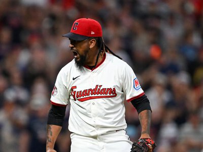 MLB trade deadline target suspended during betting investigation
