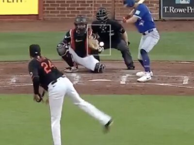 MLB umpire made a call so bad it froze everyone