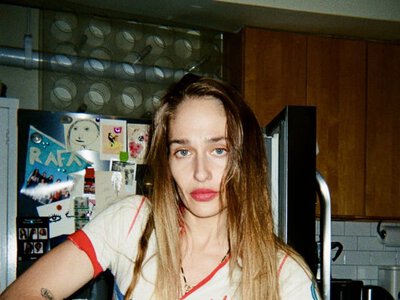 How to Set Boundaries: 11 Expert Tips From Jemima Kirke