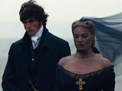 Emerald Fennell's 'Wuthering Heights' Movie vs. Book Ending: Major Differences, Explained