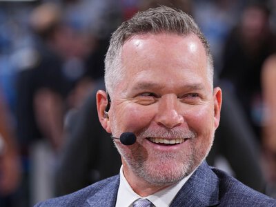 Sources: UNC to hire Malone as new hoops coach