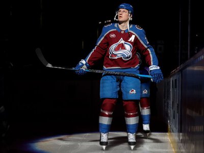 🏒 Nathan MacKinnon already best player in Avalanche history?