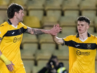 Livingston 2-2 Aberdeen: Robbie Muirhead equaliser earns a point for the Scottish Premiership's bottom side